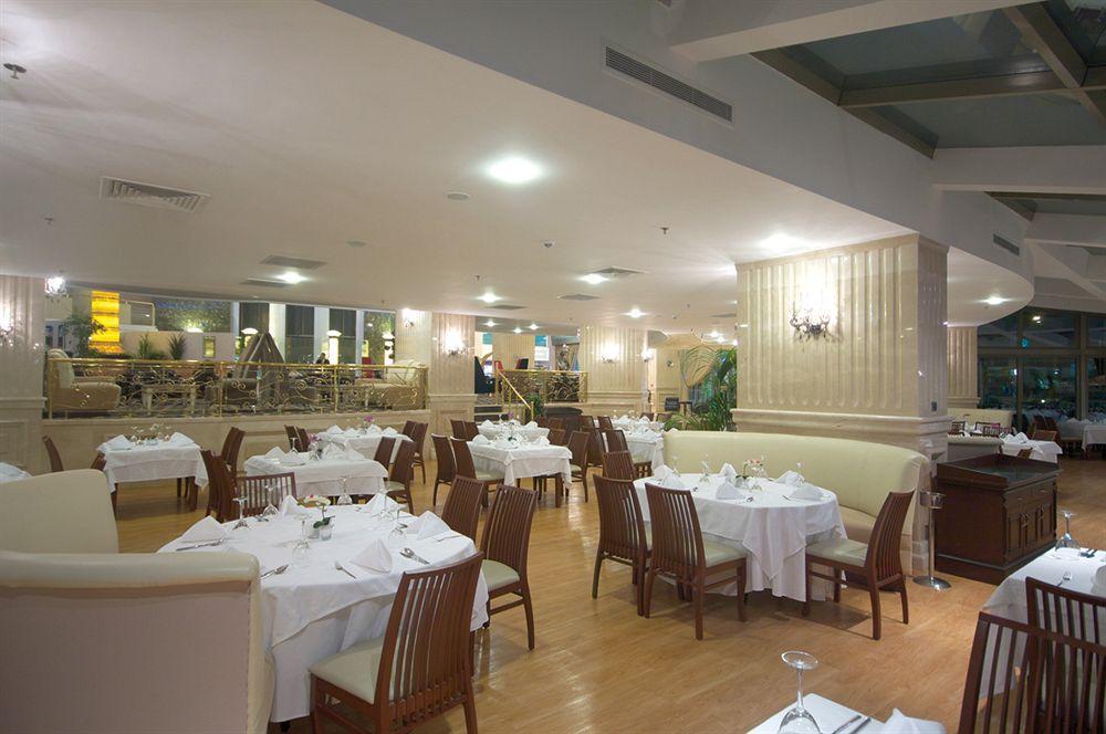 埃泽高级休闲酒店 布尤切克梅奇 外观 照片 The restaurant