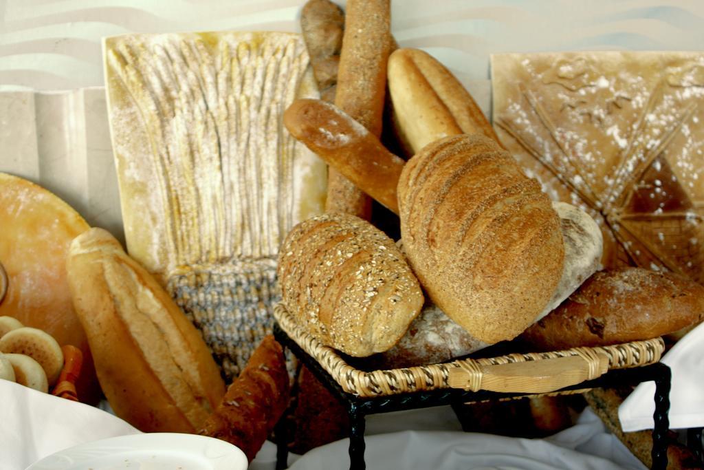 埃泽高级休闲酒店 布尤切克梅奇 外观 照片 Bread