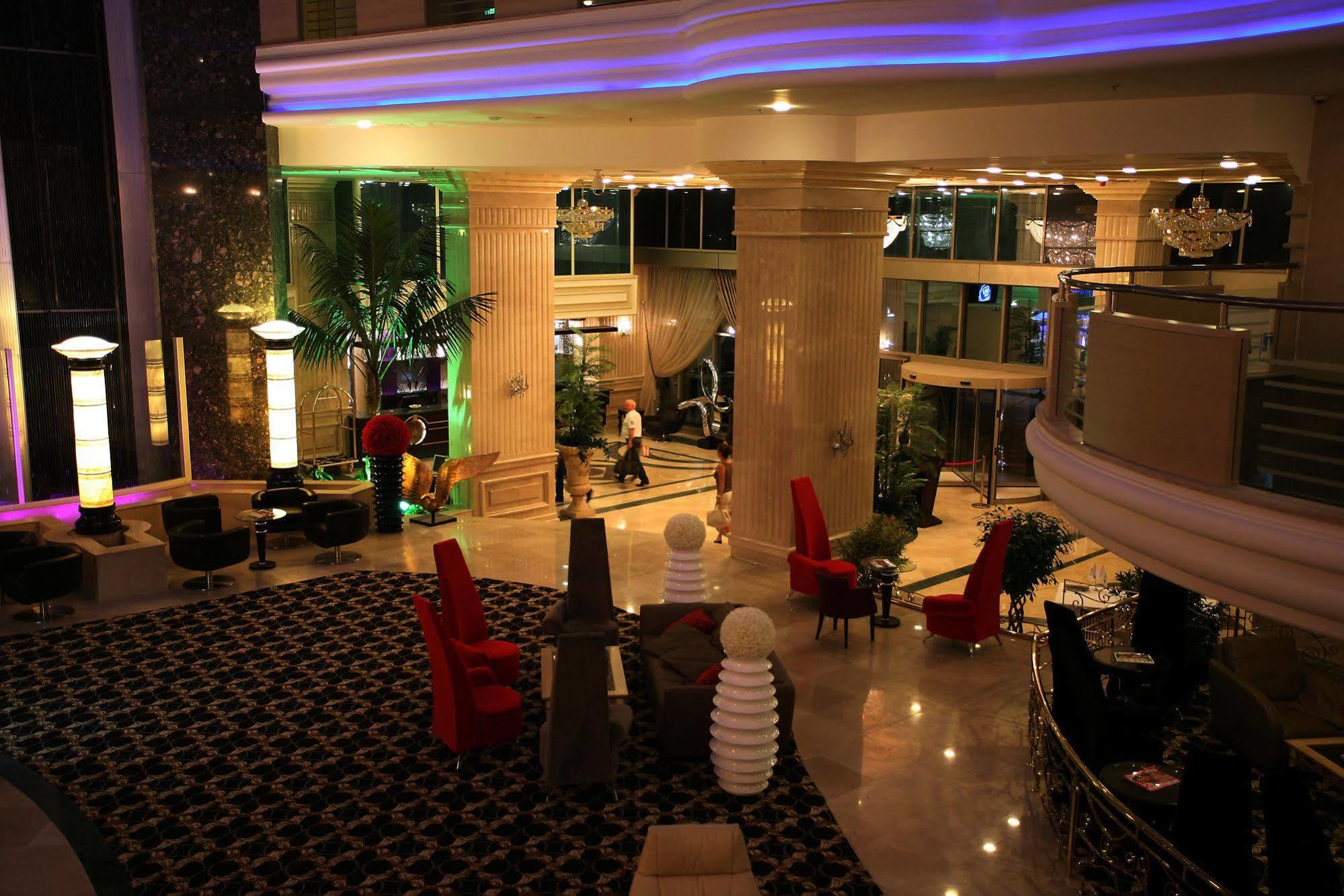 埃泽高级休闲酒店 布尤切克梅奇 外观 照片 Lobby