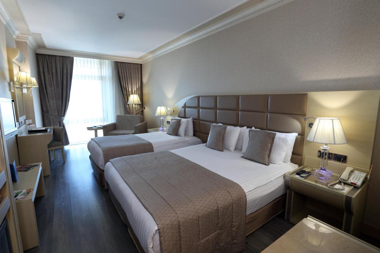 埃泽高级休闲酒店 布尤切克梅奇 外观 照片 A room at the hotel